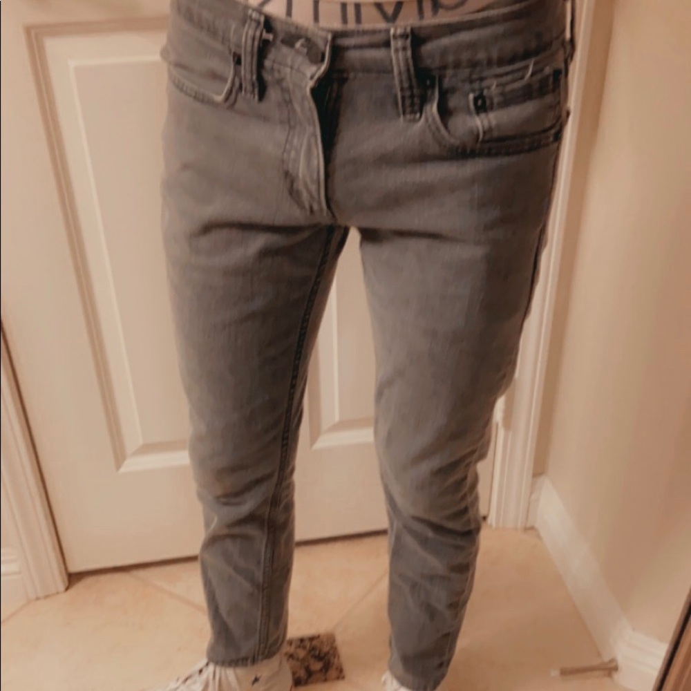 Levi’s Grey Skinny Jeans